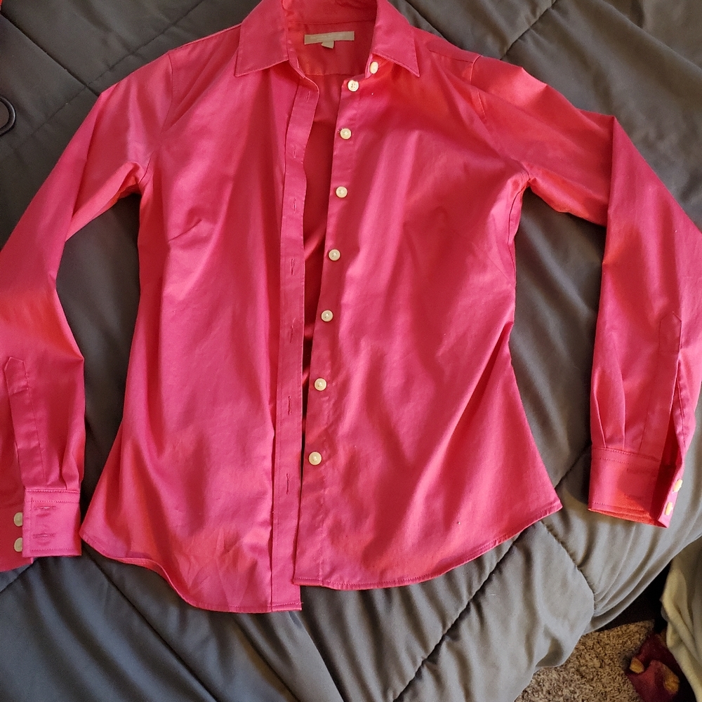 Bright pink button down. Size 4 Banana Republic